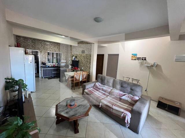 Casa para Venda em Juquitiba - 4
