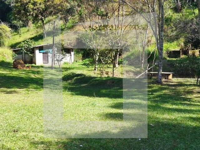 Venda em Centro - Juquitiba