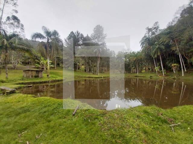 Venda em Centro - Juquitiba